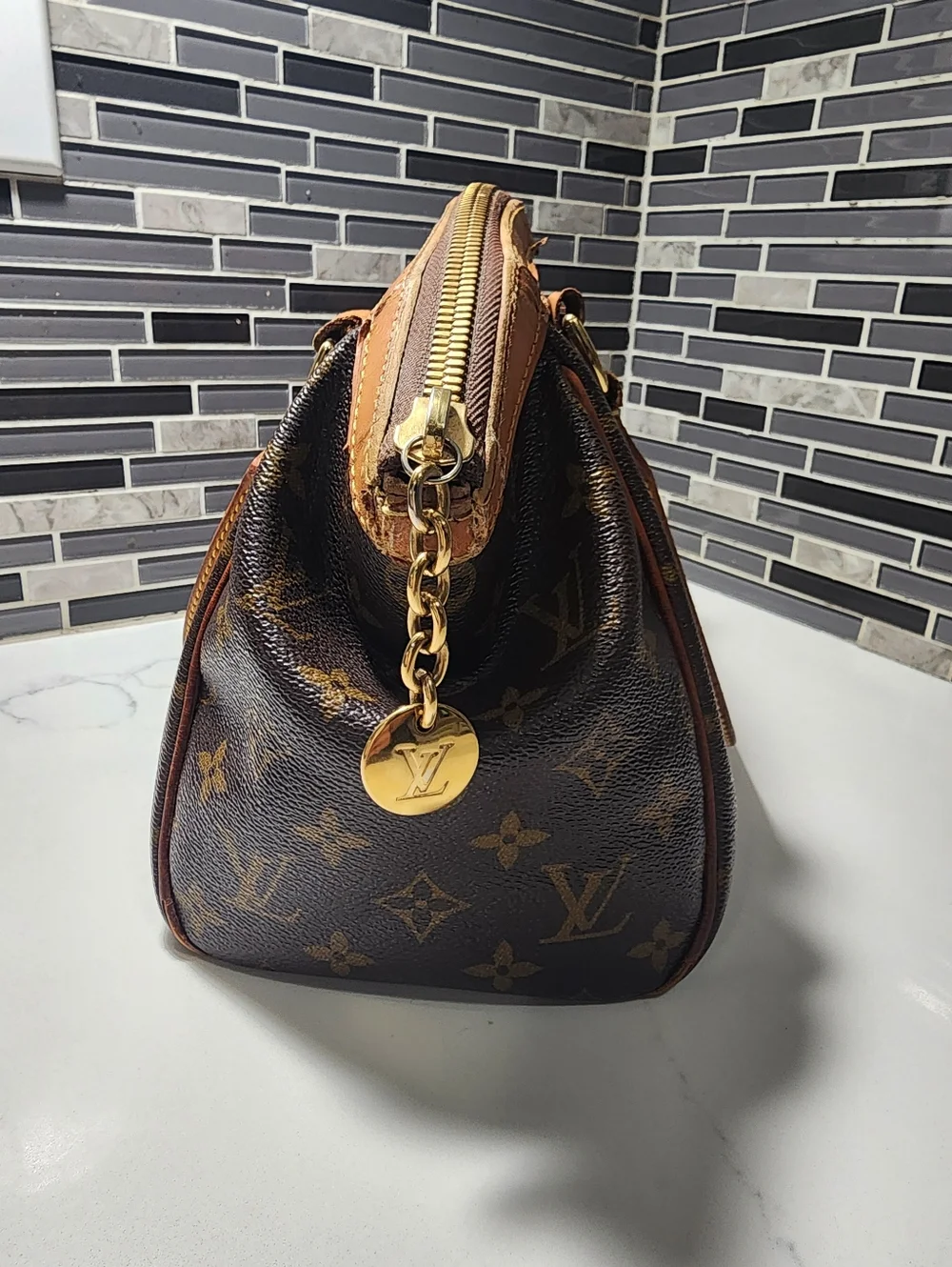 LOUIS VUITTON BROWN MONOGRAM TIVOLI PM HANDBAG - Picture 3 of 13
